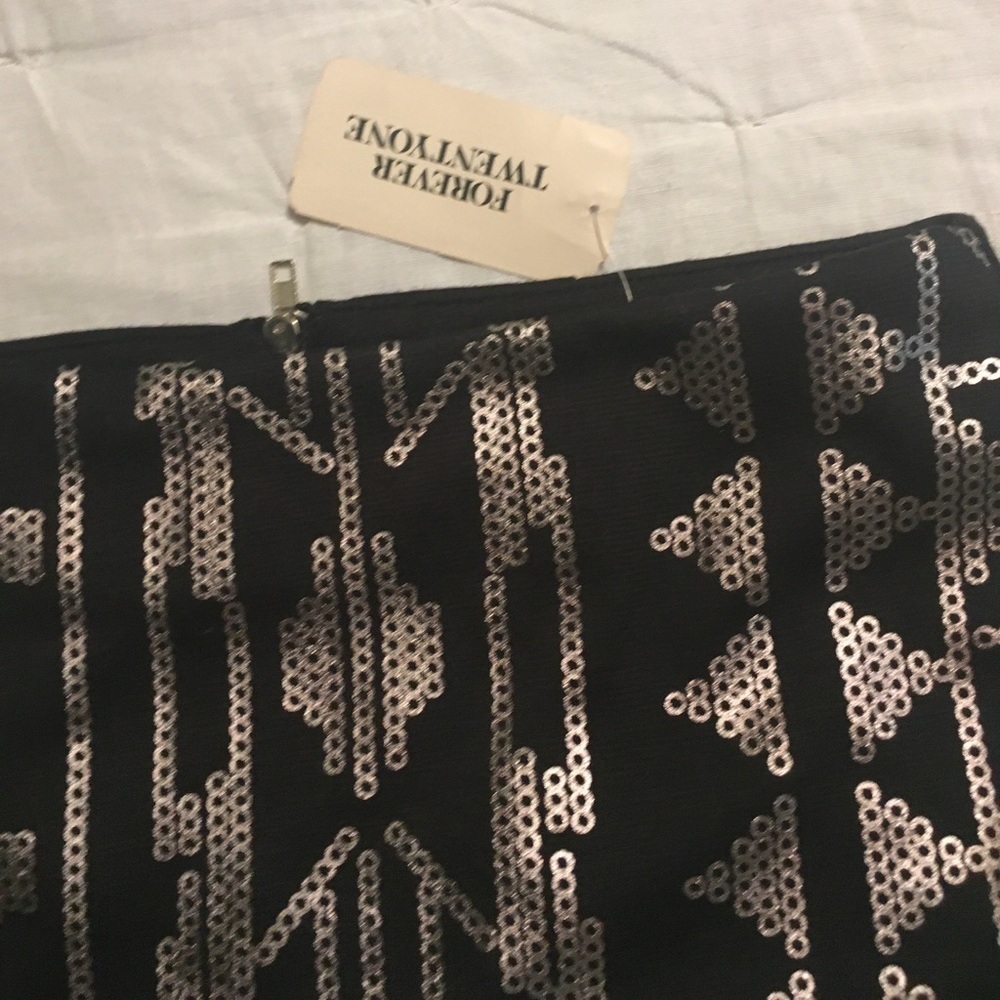 Forever 21 Black and Silver Geometric Pattern Skirt - Picture 3 of 3
